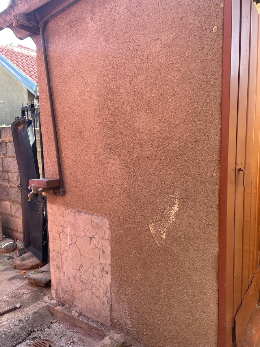 2 Bedroom Property for Sale in Meadowlands Gauteng