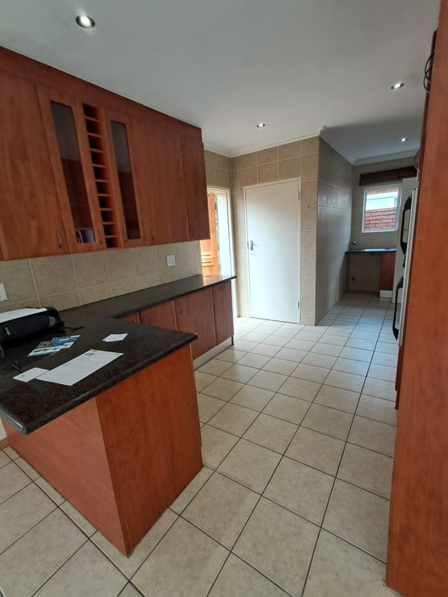 3 Bedroom Property for Sale in New Redruth Gauteng