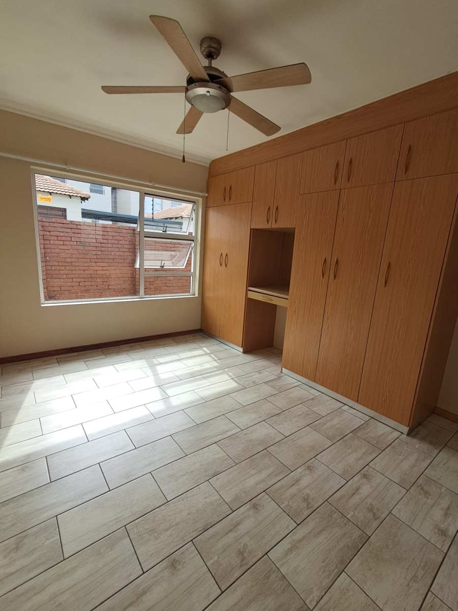 3 Bedroom Property for Sale in New Redruth Gauteng