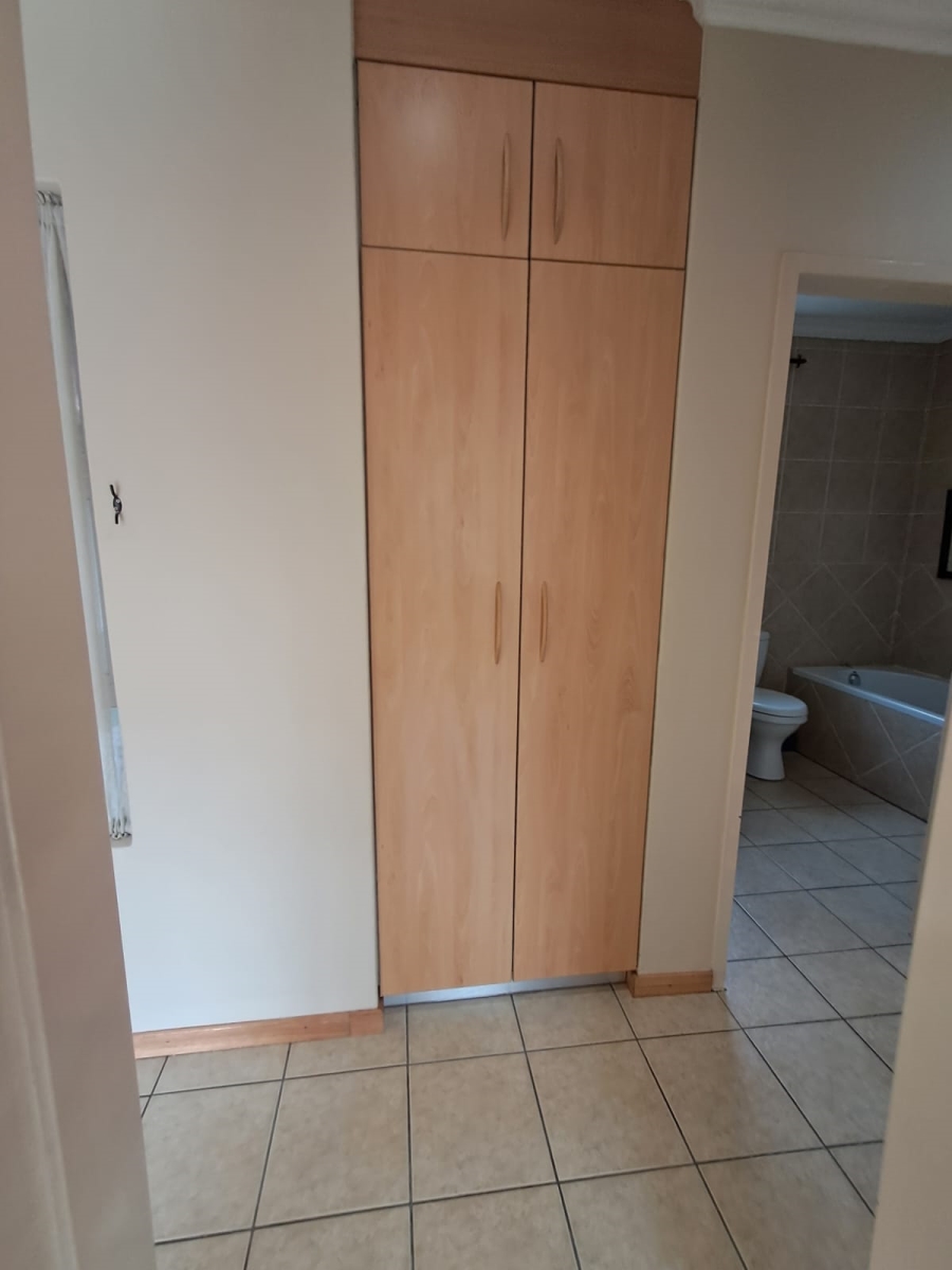 3 Bedroom Property for Sale in New Redruth Gauteng