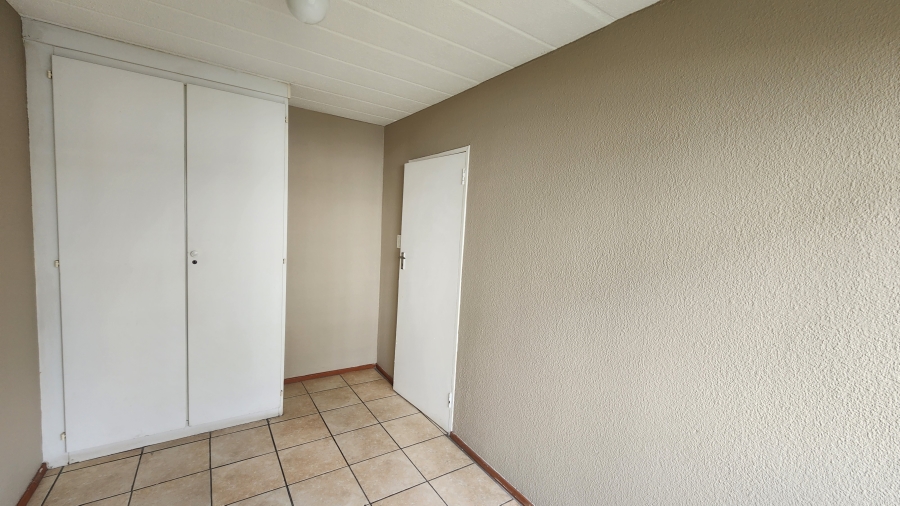 2 Bedroom Property for Sale in Meyersdal Gauteng