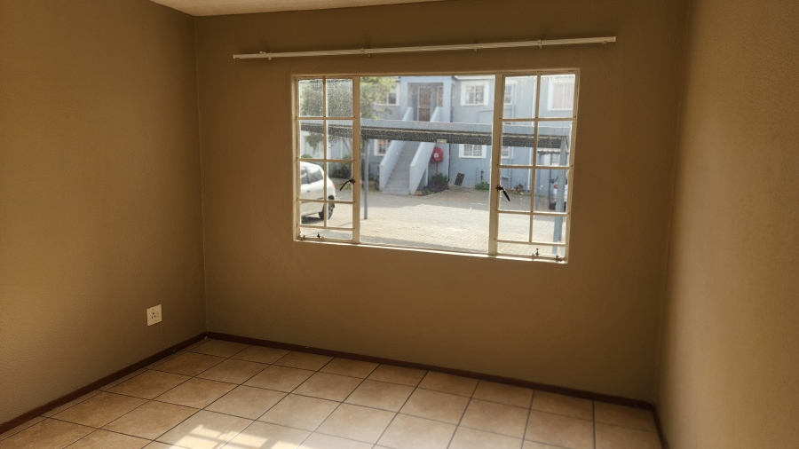2 Bedroom Property for Sale in Meyersdal Gauteng