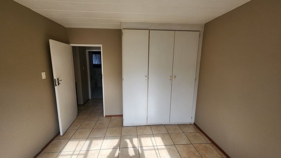 2 Bedroom Property for Sale in Meyersdal Gauteng