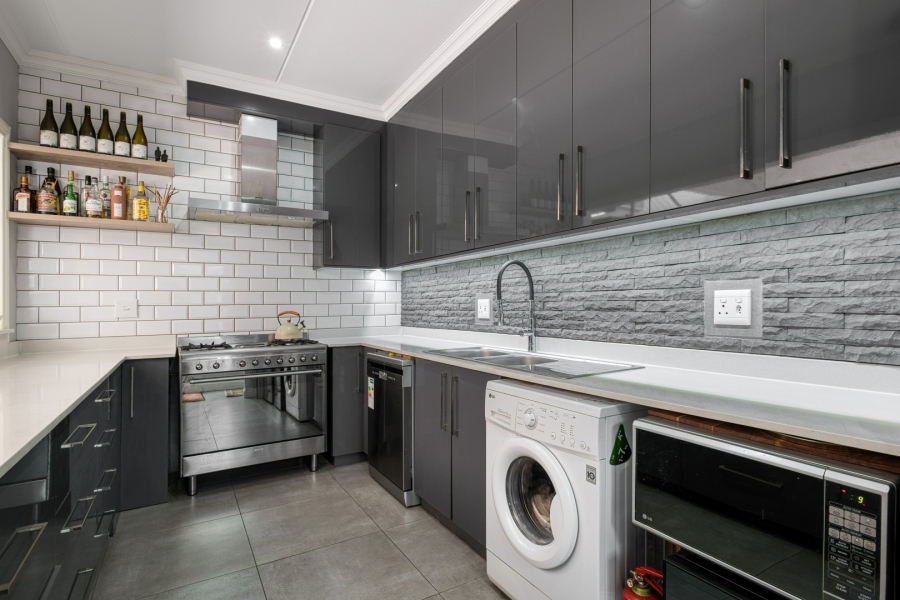 3 Bedroom Property for Sale in Ferndale Gauteng