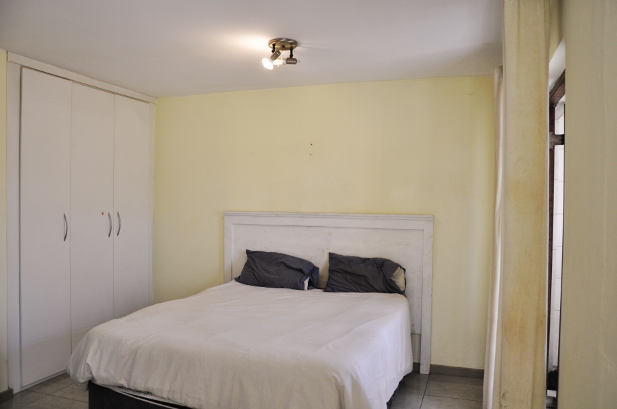 2 Bedroom Property for Sale in Vorna Valley Gauteng