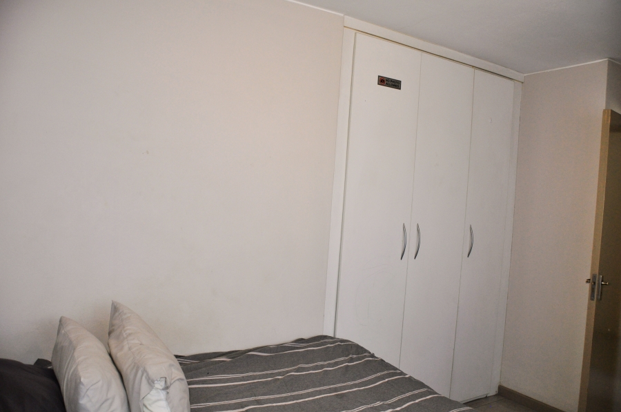2 Bedroom Property for Sale in Vorna Valley Gauteng
