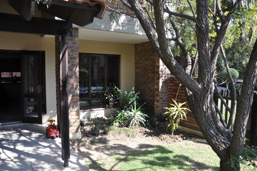 2 Bedroom Property for Sale in Vorna Valley Gauteng
