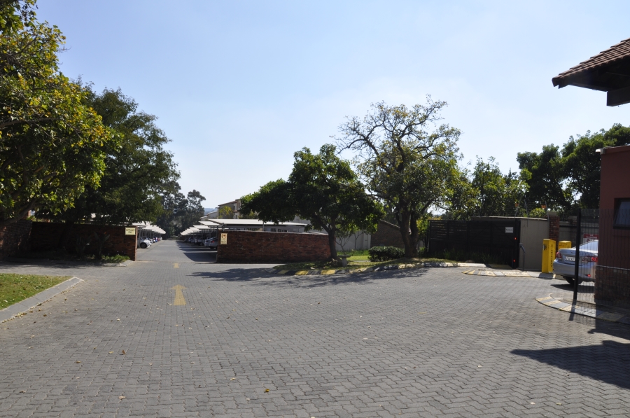 2 Bedroom Property for Sale in Vorna Valley Gauteng