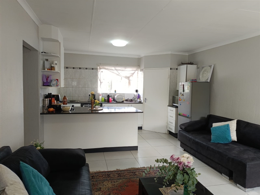 3 Bedroom Property for Sale in Radiokop Gauteng