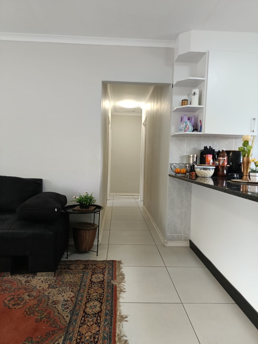3 Bedroom Property for Sale in Radiokop Gauteng
