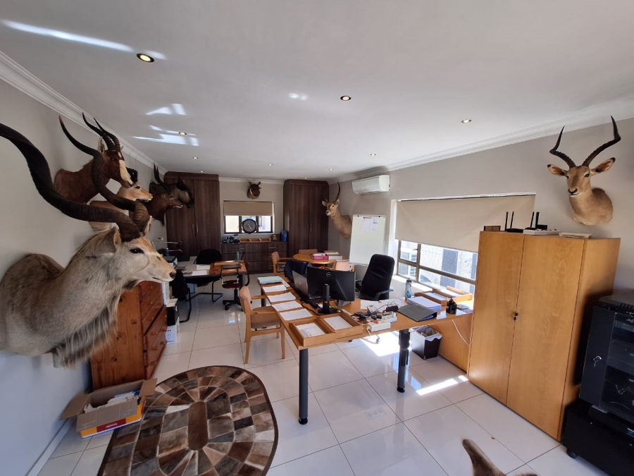 5 Bedroom Property for Sale in Centurion Golf Estate Gauteng
