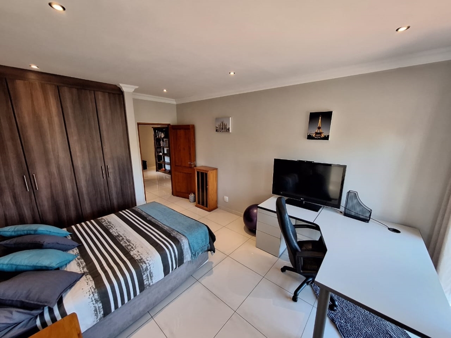 5 Bedroom Property for Sale in Centurion Golf Estate Gauteng