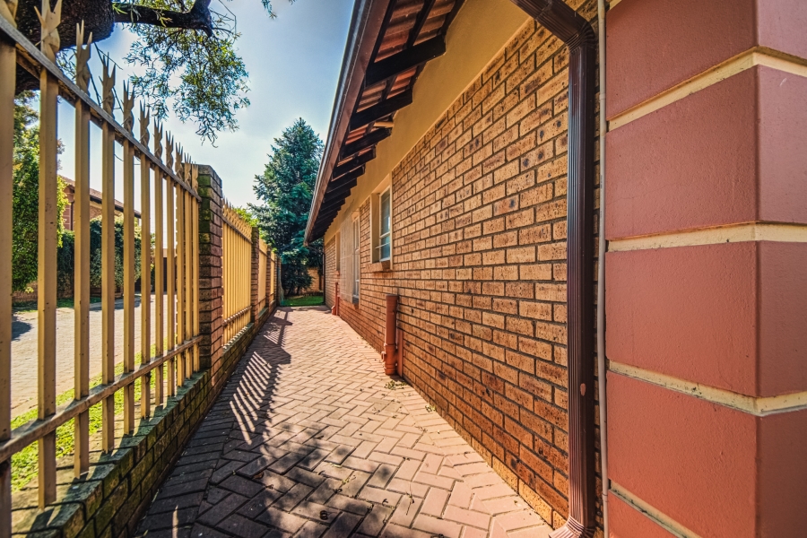4 Bedroom Property for Sale in Eden Glen Gauteng