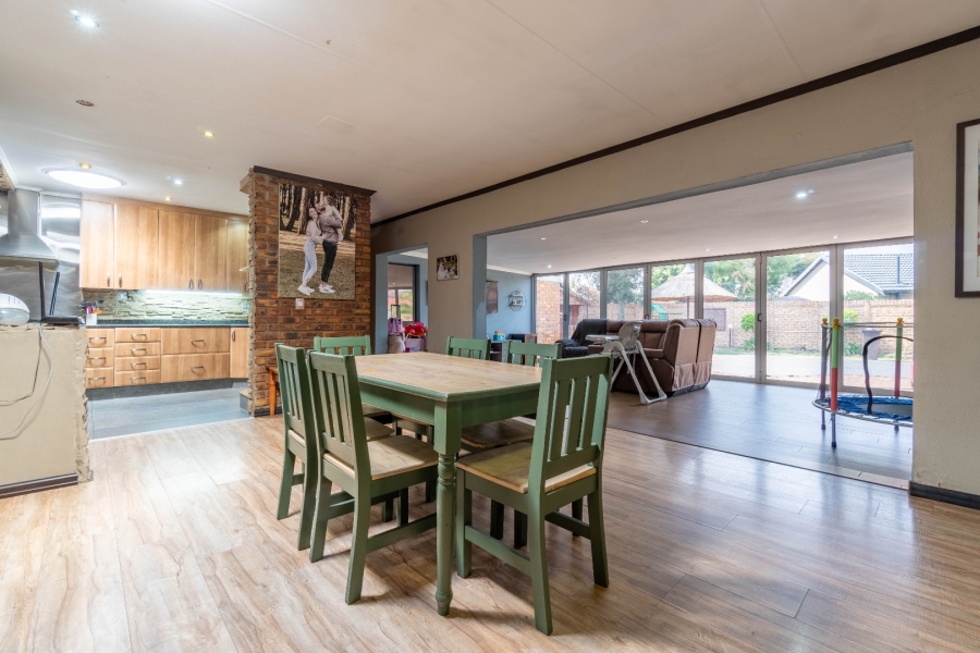 4 Bedroom Property for Sale in Atlasville Gauteng