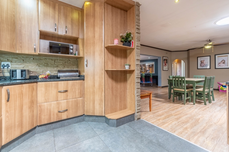 4 Bedroom Property for Sale in Atlasville Gauteng