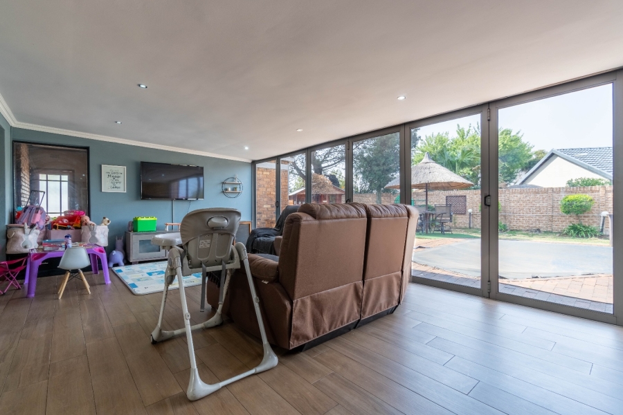 4 Bedroom Property for Sale in Atlasville Gauteng