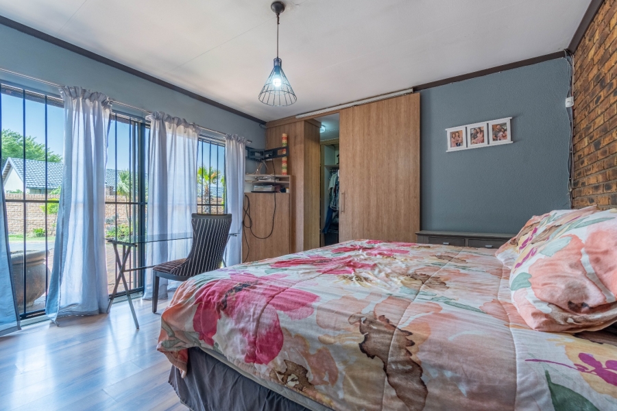 4 Bedroom Property for Sale in Atlasville Gauteng