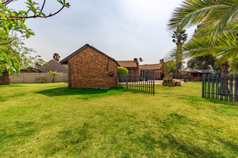 4 Bedroom Property for Sale in Atlasville Gauteng