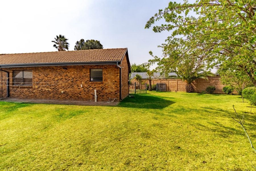 4 Bedroom Property for Sale in Atlasville Gauteng