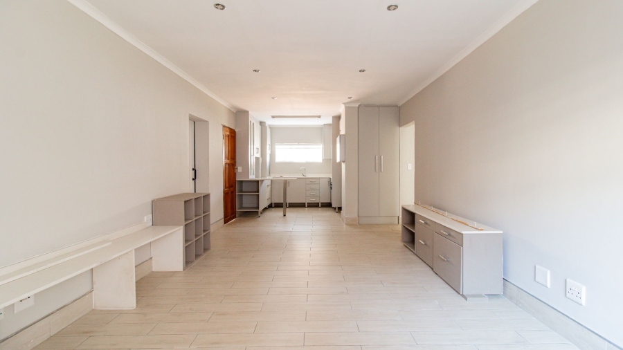 2 Bedroom Property for Sale in Mulbarton Gauteng