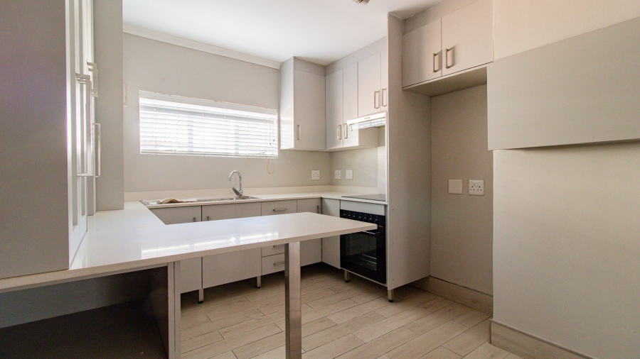 2 Bedroom Property for Sale in Mulbarton Gauteng