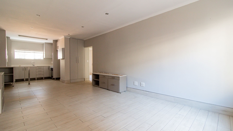 2 Bedroom Property for Sale in Mulbarton Gauteng