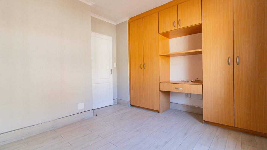 2 Bedroom Property for Sale in Mulbarton Gauteng