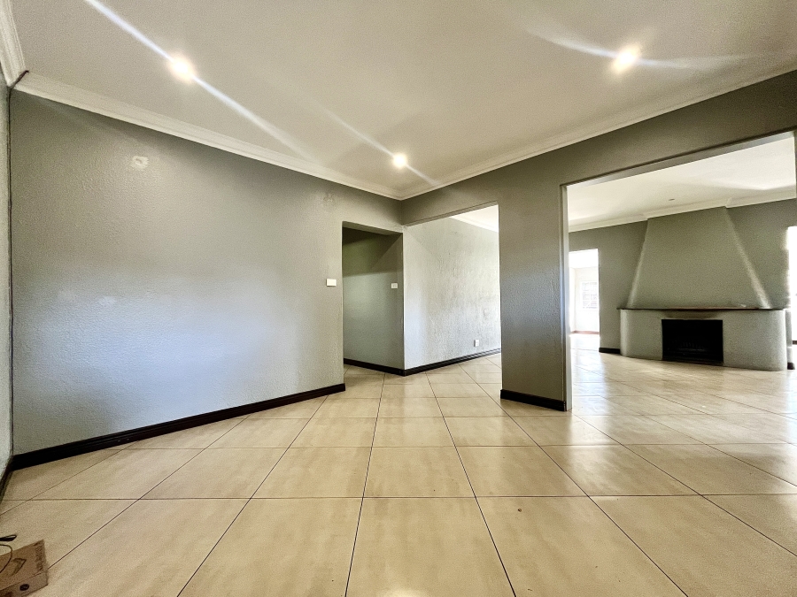 3 Bedroom Property for Sale in Doornkloof Gauteng