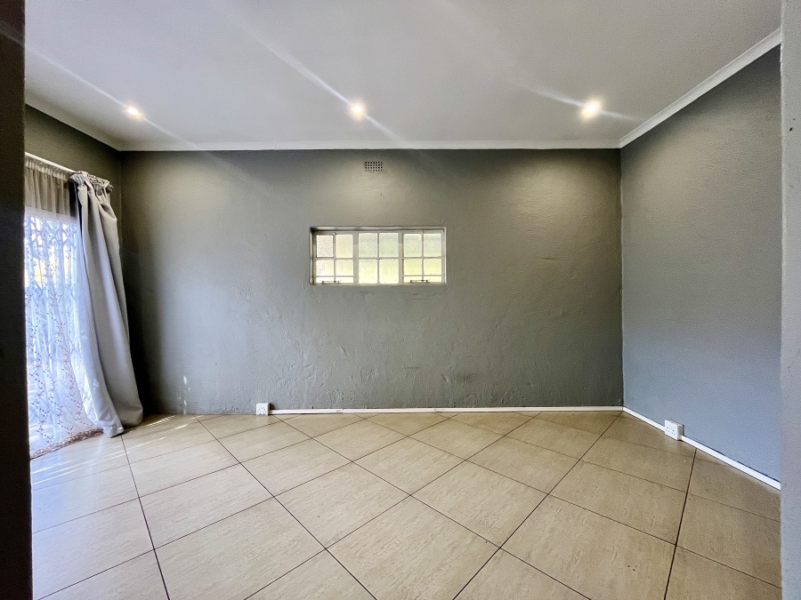 3 Bedroom Property for Sale in Doornkloof Gauteng