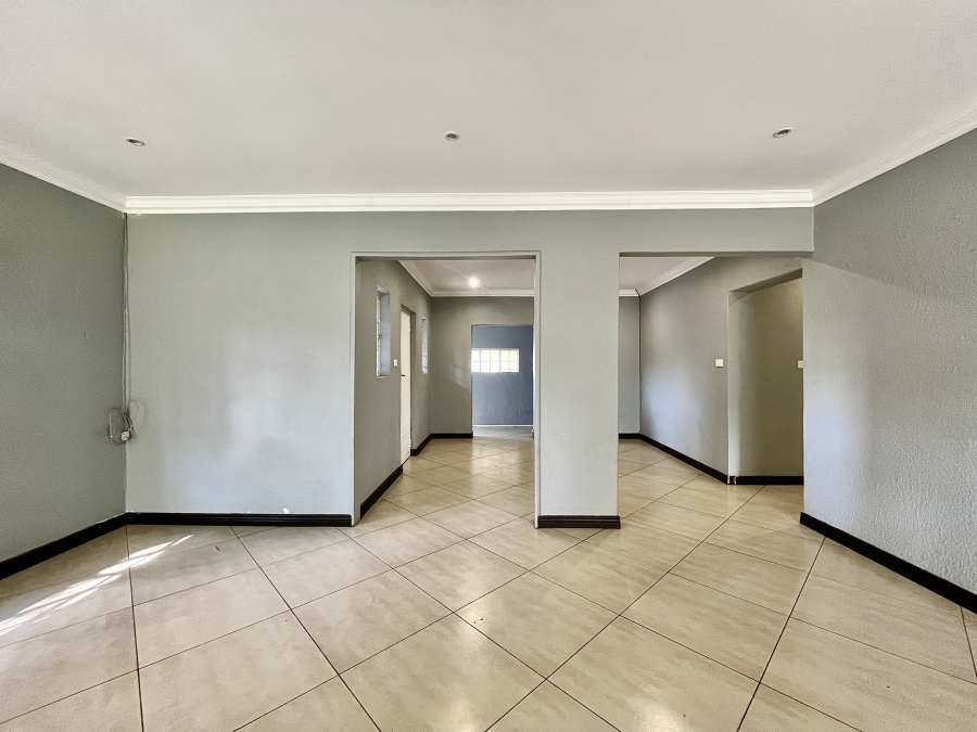3 Bedroom Property for Sale in Doornkloof Gauteng