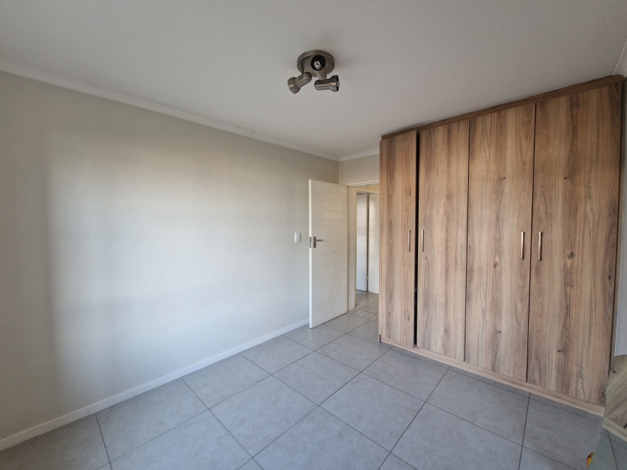 To Let 3 Bedroom Property for Rent in Modderfontein Gauteng