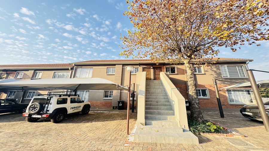 2 Bedroom Property for Sale in Rynfield Gauteng