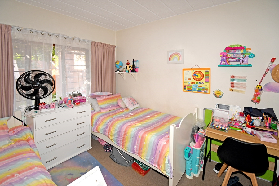 2 Bedroom Property for Sale in Magaliessig Gauteng