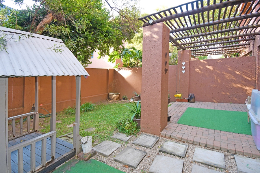 2 Bedroom Property for Sale in Magaliessig Gauteng