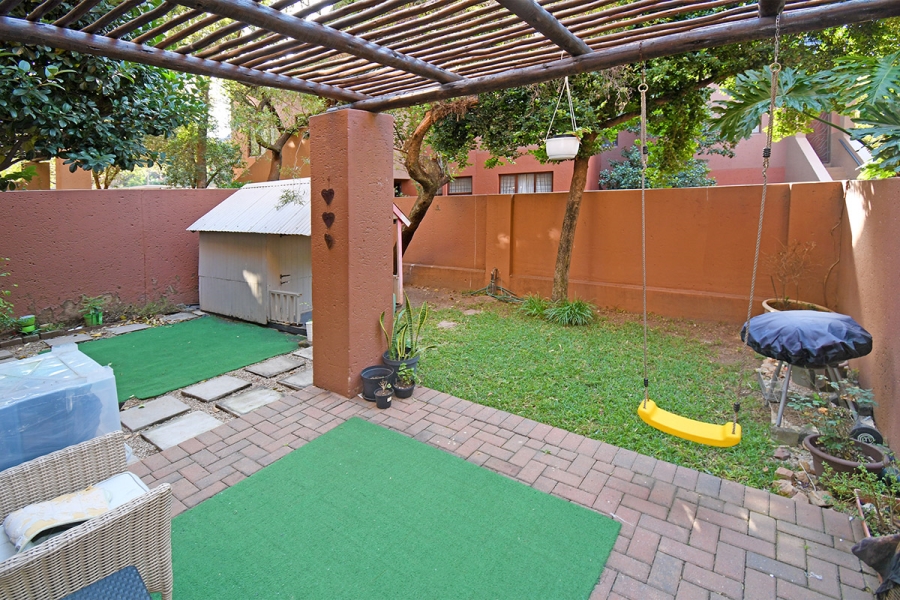 2 Bedroom Property for Sale in Magaliessig Gauteng