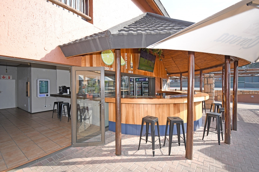 2 Bedroom Property for Sale in Magaliessig Gauteng