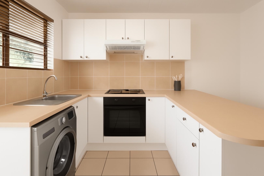 2 Bedroom Property for Sale in Magaliessig Gauteng