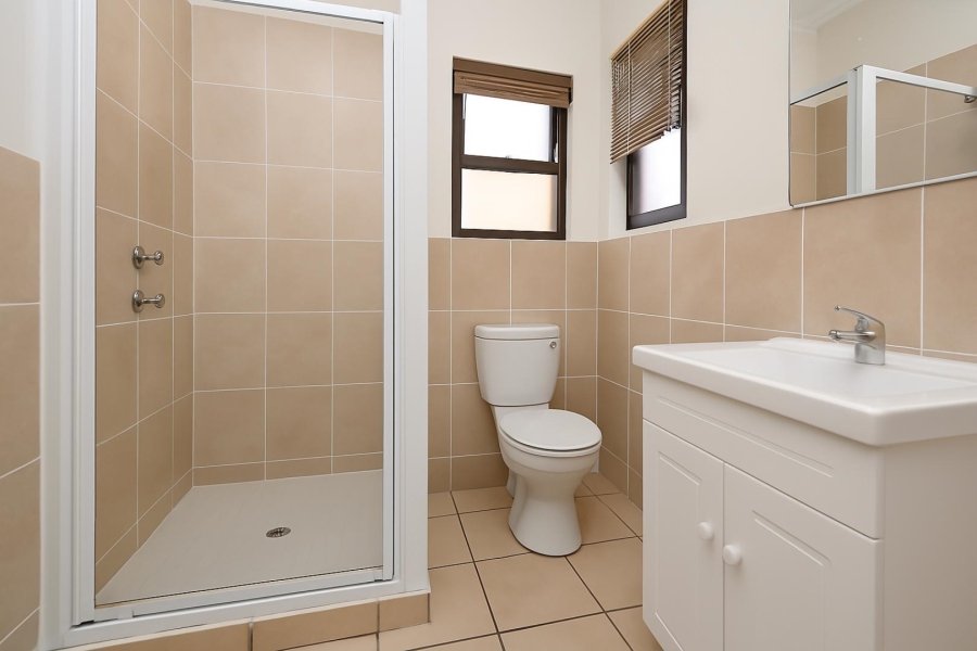 2 Bedroom Property for Sale in Magaliessig Gauteng