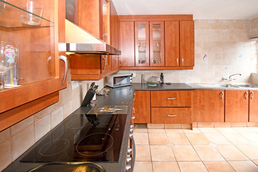 3 Bedroom Property for Sale in Buccleuch Gauteng