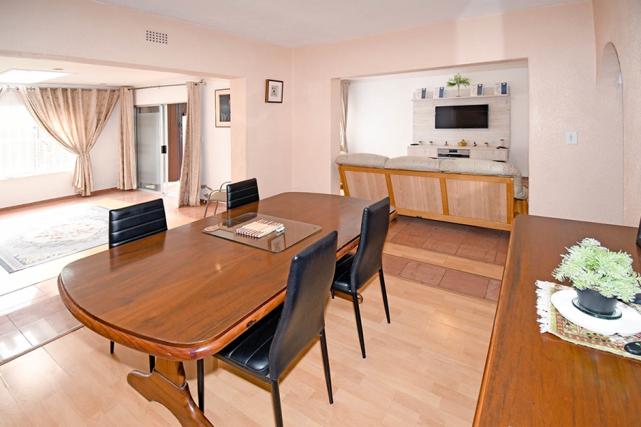 3 Bedroom Property for Sale in Buccleuch Gauteng