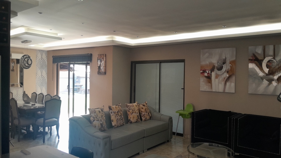 4 Bedroom Property for Sale in Vanderbijlpark SE 8 Gauteng