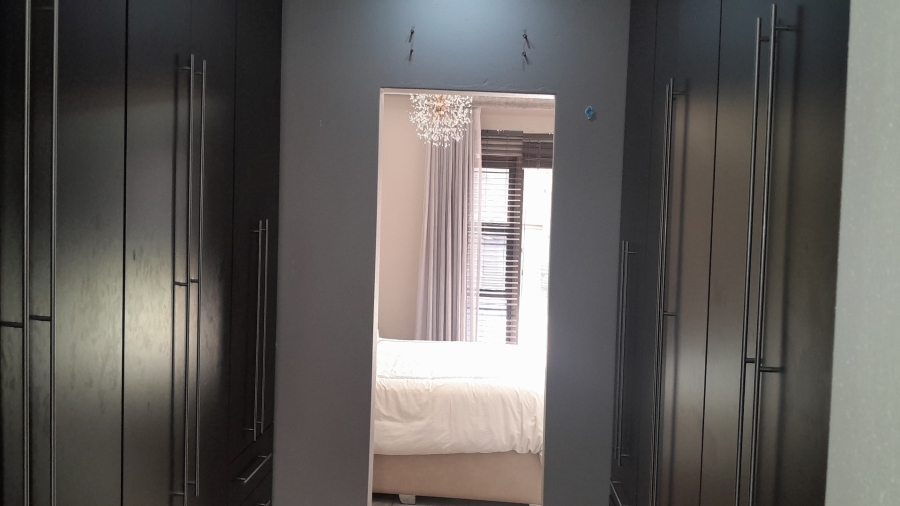 4 Bedroom Property for Sale in Vanderbijlpark SE 8 Gauteng