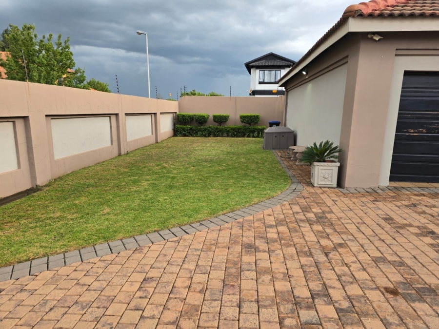 4 Bedroom Property for Sale in Vanderbijlpark SE 8 Gauteng