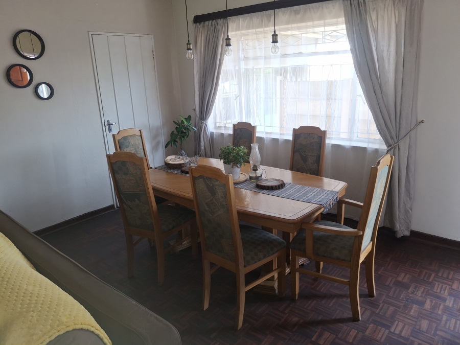 5 Bedroom Property for Sale in Northmead Gauteng
