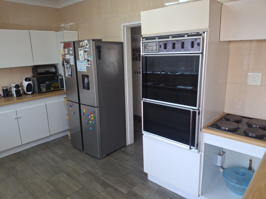 5 Bedroom Property for Sale in Northmead Gauteng
