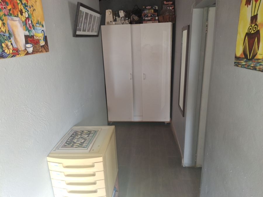 5 Bedroom Property for Sale in Northmead Gauteng