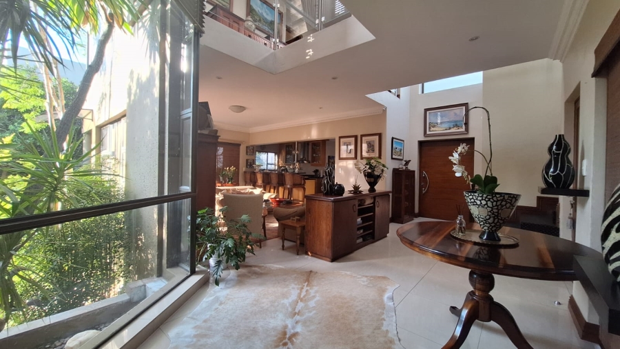 To Let 4 Bedroom Property for Rent in Woodmead Gauteng