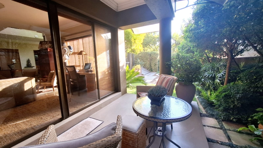 To Let 4 Bedroom Property for Rent in Woodmead Gauteng