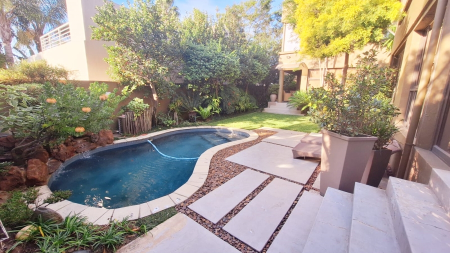 To Let 4 Bedroom Property for Rent in Woodmead Gauteng