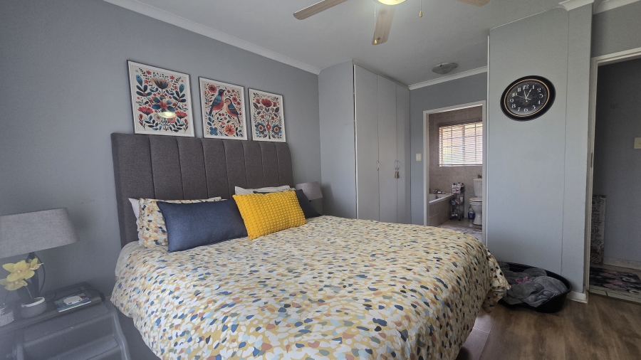 2 Bedroom Property for Sale in The Wilds Gauteng